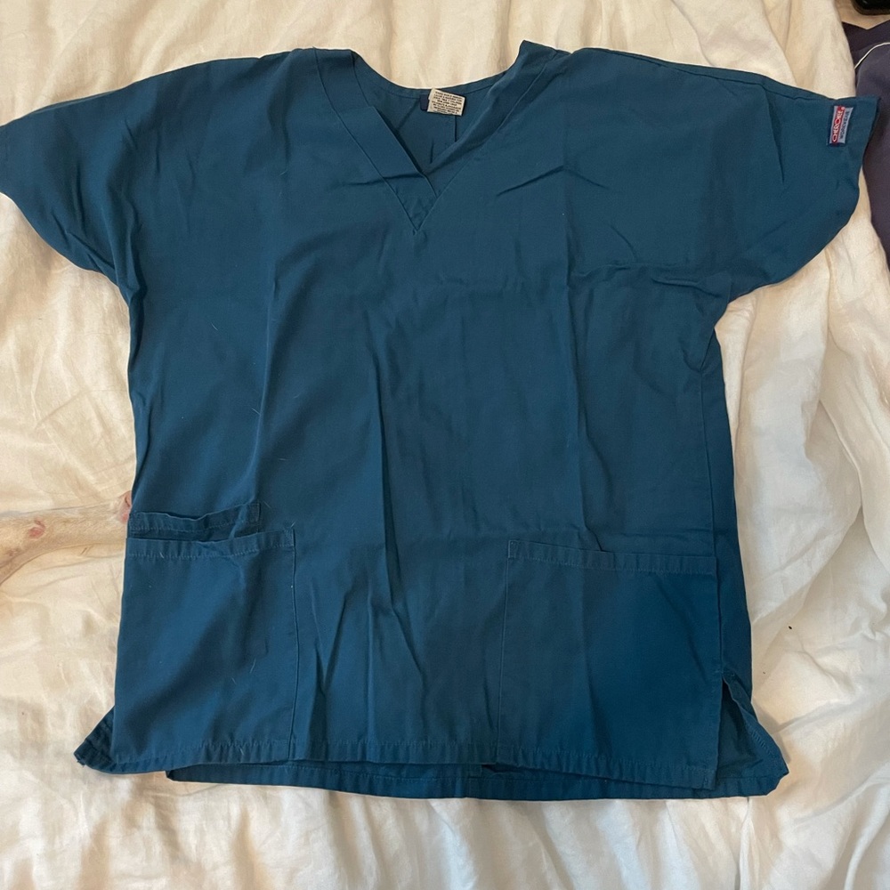Scrub top